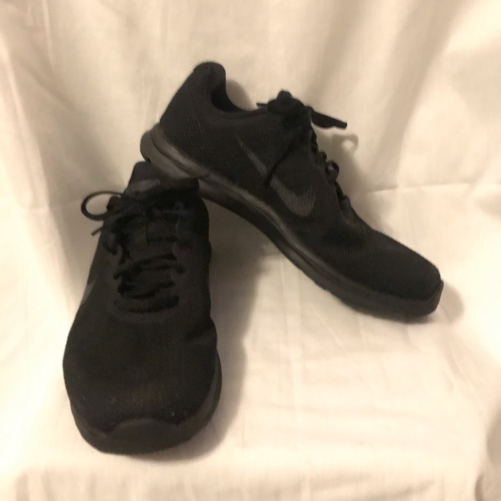 All Black Nike Running Shoes
